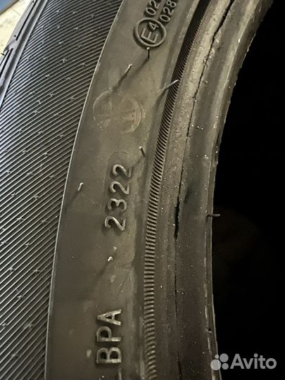 Roadmarch Prime UHP 08 295/40 R21 29