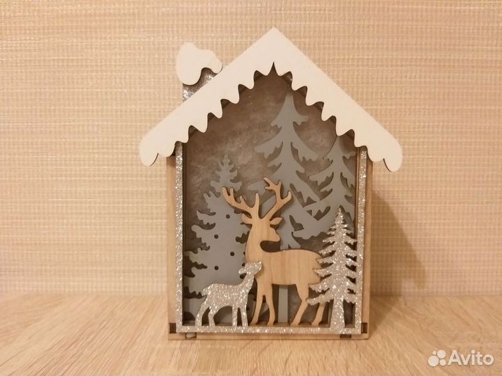 Новогодний домик с подсветкой