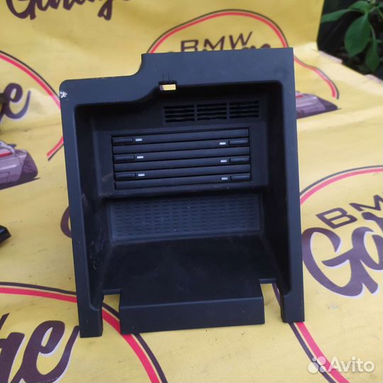 Bmw e53 x5 отсек бардачка