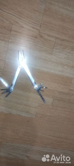 Плоскогубцы гаджет