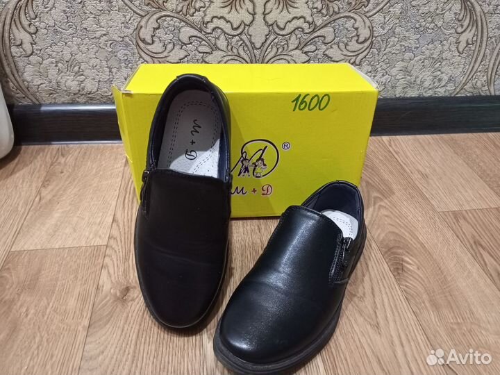 Продам туфли для мальчика