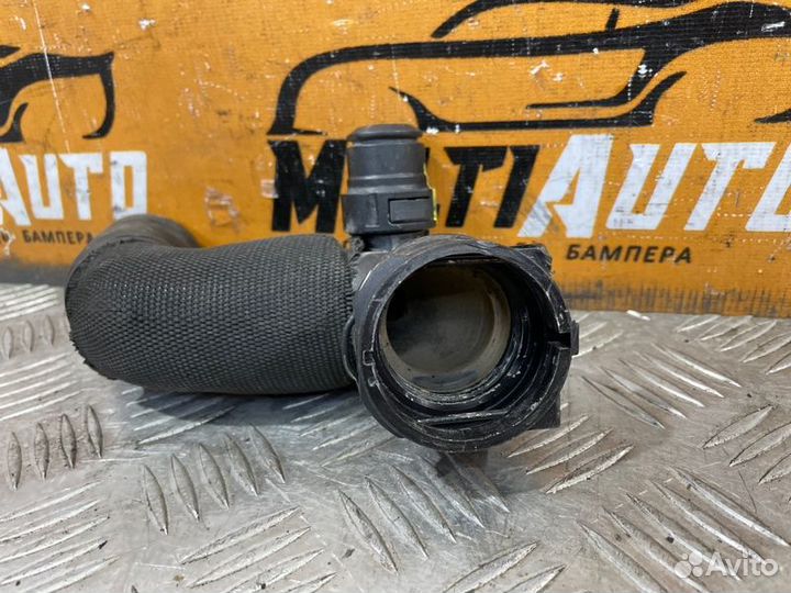 Патрубок системы охлаждения Land Rover Range Rover