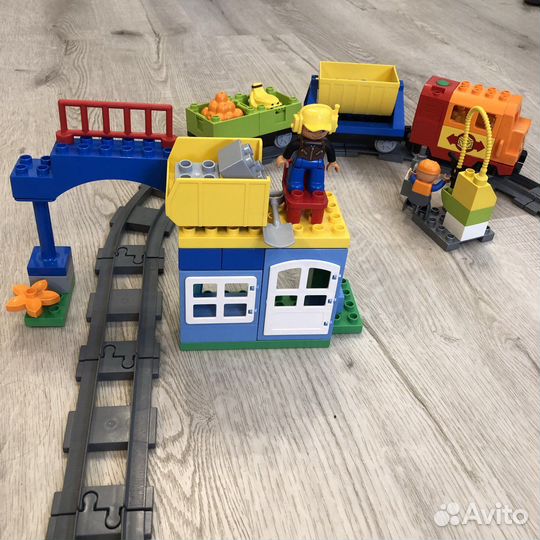 Lego duplo 10508 и 10882 Железная дорога
