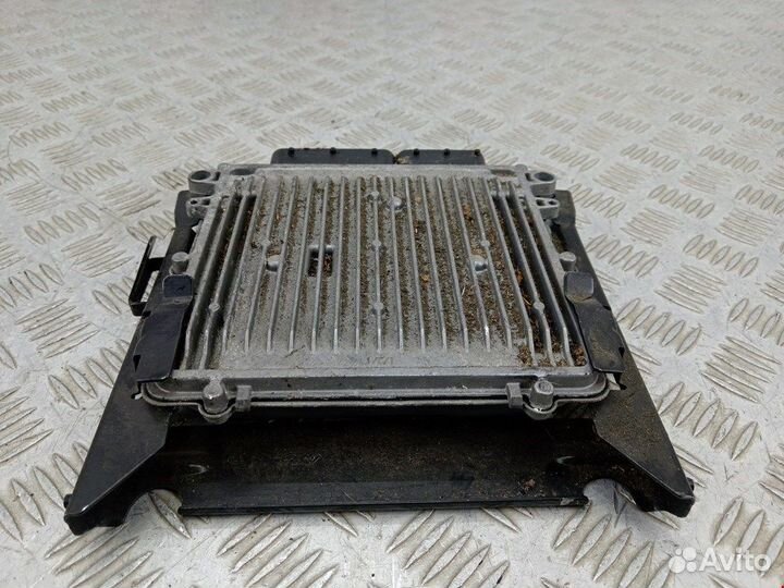 Блок управления двигателем Mercedes-Benz E-Class