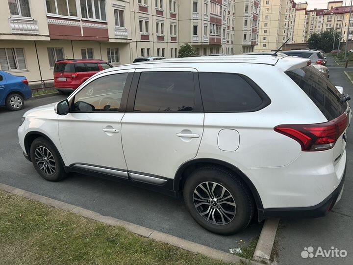 Mitsubishi Outlander 2.0 CVT, 2015, 157 576 км