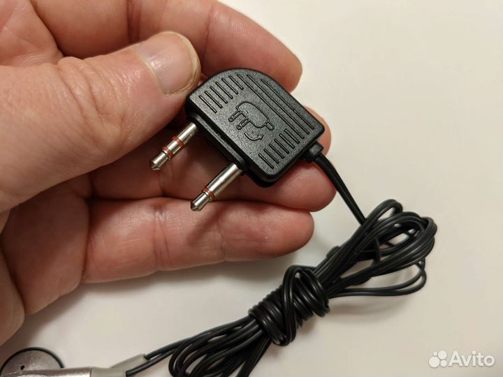 Наушники для рации с двумя штекерами