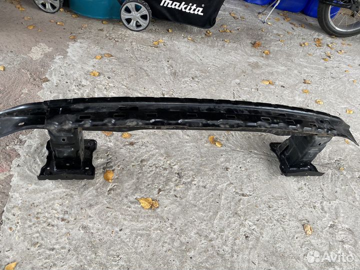 Услитель заднего бампера Мерседес GL 166