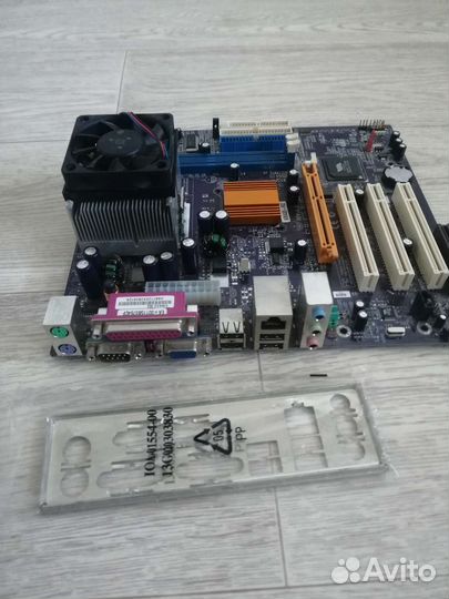 Материнская плата с процессором
