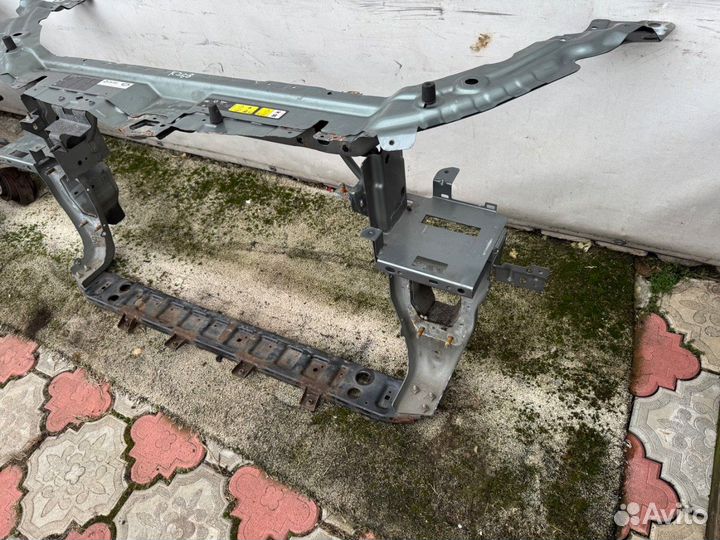 Панель передняя (телевизор), Land Rover Discovery sport 2015