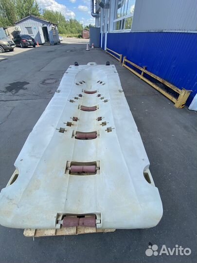 Понтон для гидроцикла