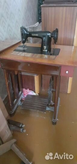 Швейная машинка
