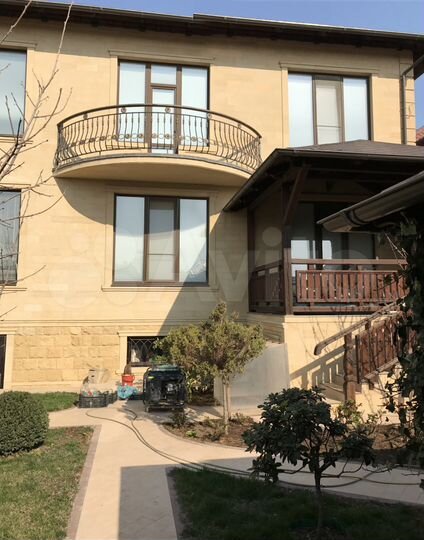 Дом 500 м² на участке 6,2 сот.