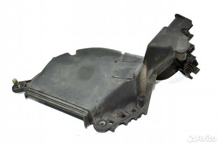 Крышка отделения для жгутов проводов кабины MAN TG