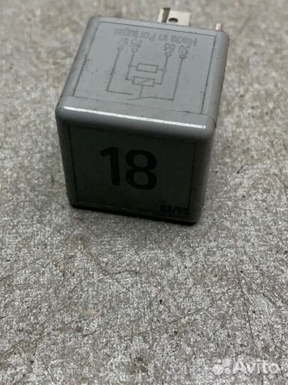 Реле Volkswagen Sharan 7M 2.0 ADY 1995