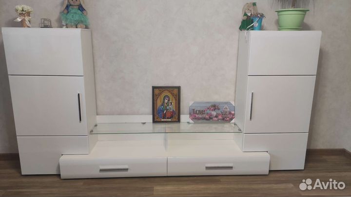 Стенка горка в гостиную