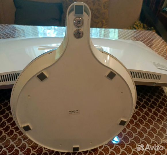 Монитор Samsung C27F591FDI с изогнутым экраном