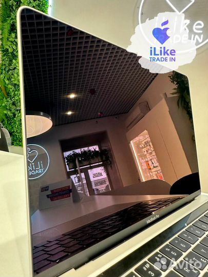 MacBook Pro 13 2020 M1 8/256 Серебристый (Q05G) Б