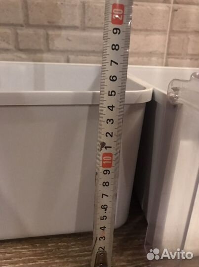 Белое основание ящика холодильника ariston малые