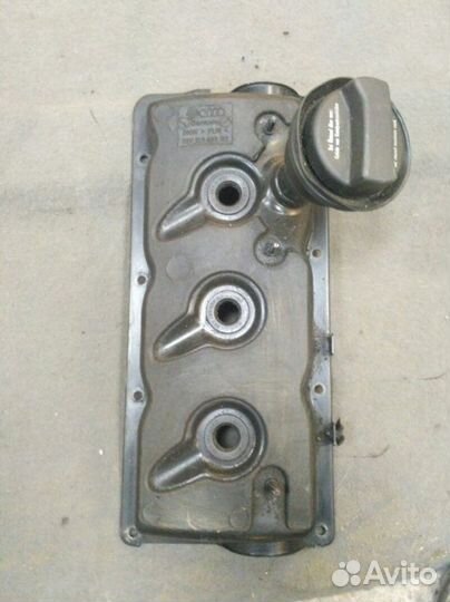 Клапанная крышка Audi A4 B5 AQD