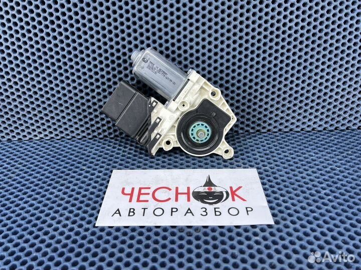 Мотор стеклоподъемника задний левый VW Tiguan NF