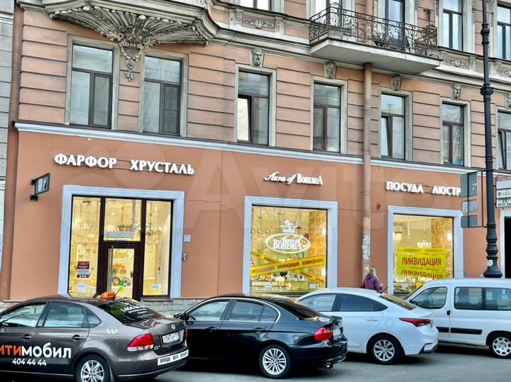 200м² суперпроходное, витрины м.Лиговский пр