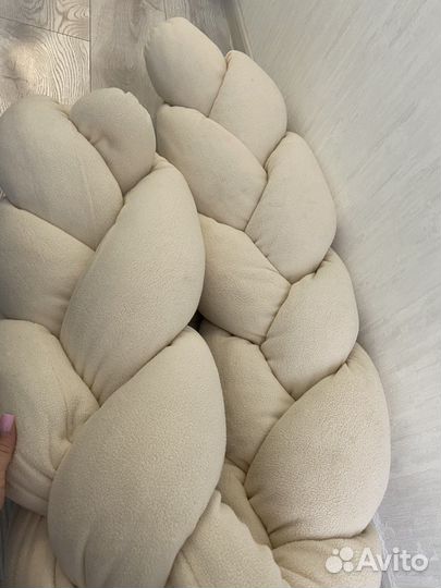 Подушка-косичка в кровать