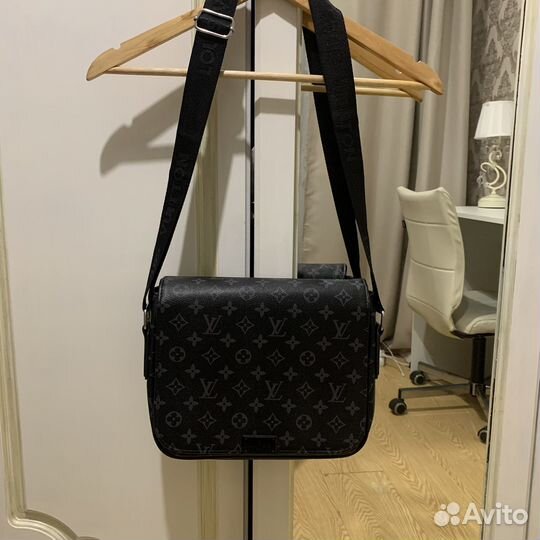 Louis Vuitton District Pm Bag
