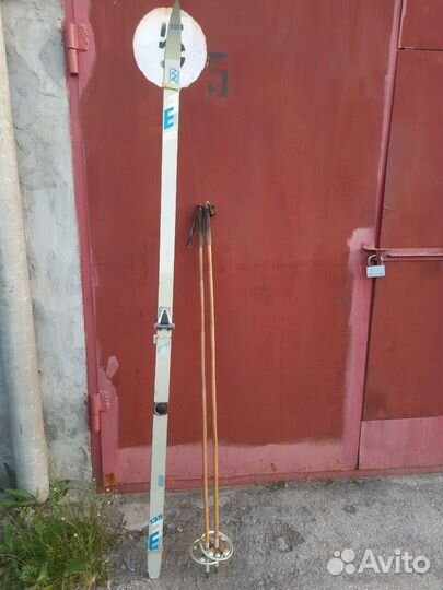 Лыжи и бамбуковые лыжные палки СССР