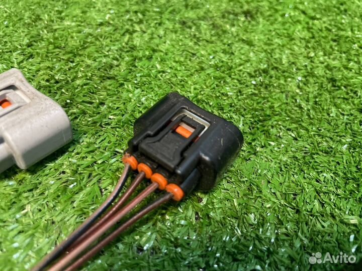 Фишка катушки зажигания Toyota Avensis AZT251