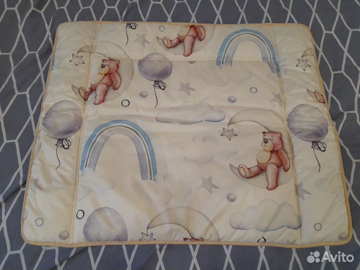 Матрасик на пеленальный столик