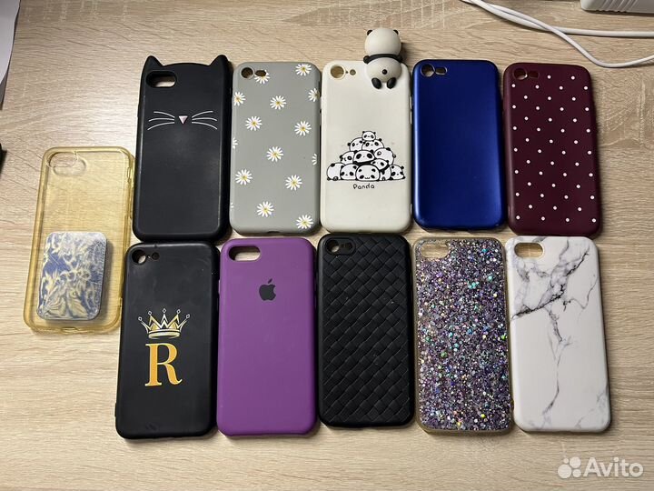 Чехлы на iPhone 8