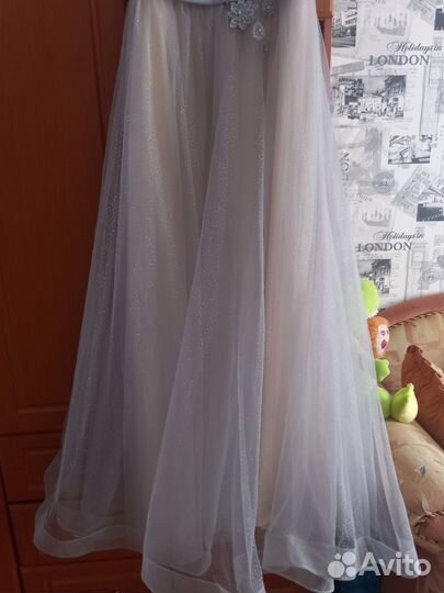 Вечернее платье