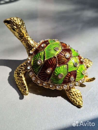 Шкатулка металлическая со стразами Черепаха новая