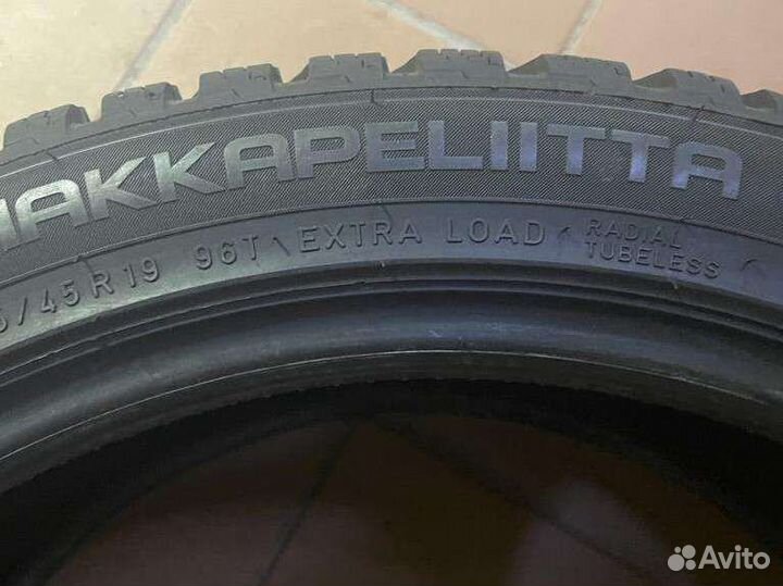 Nokian Tyres Hakkapeliitta 8 225/45 R19 96T