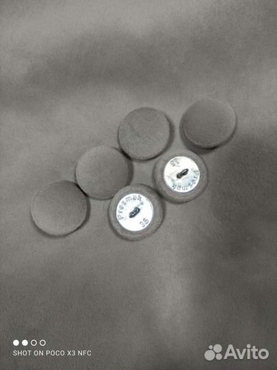 Пуговицы в ткани для каретки