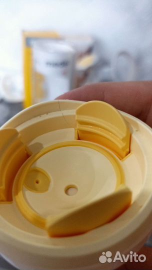 Молокоотсос medela ручной