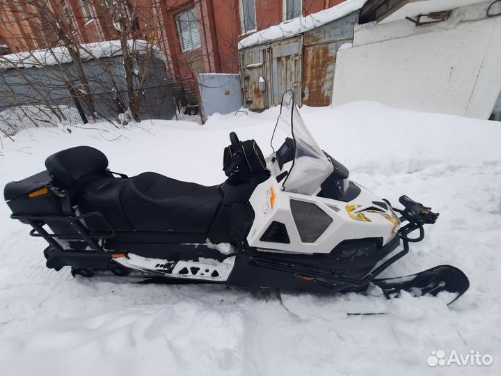 Снегоход Stels Viking 800