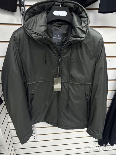Легкие куртки Armani стильные