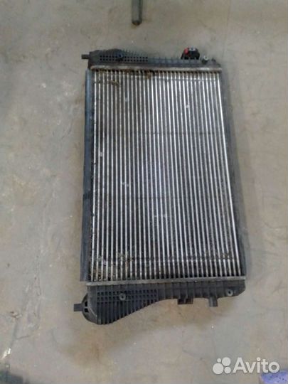 Радиатор Интеркулера Volkswagen Golf 5
