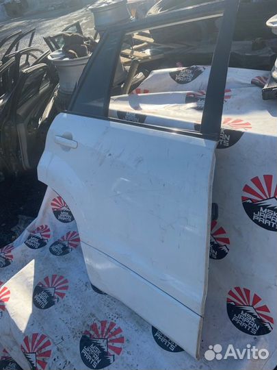 Дверь задняя правая Suzuki Grand Vitara