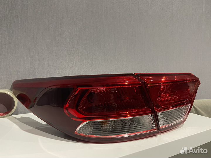 Задний фонарь Kia Rio 4