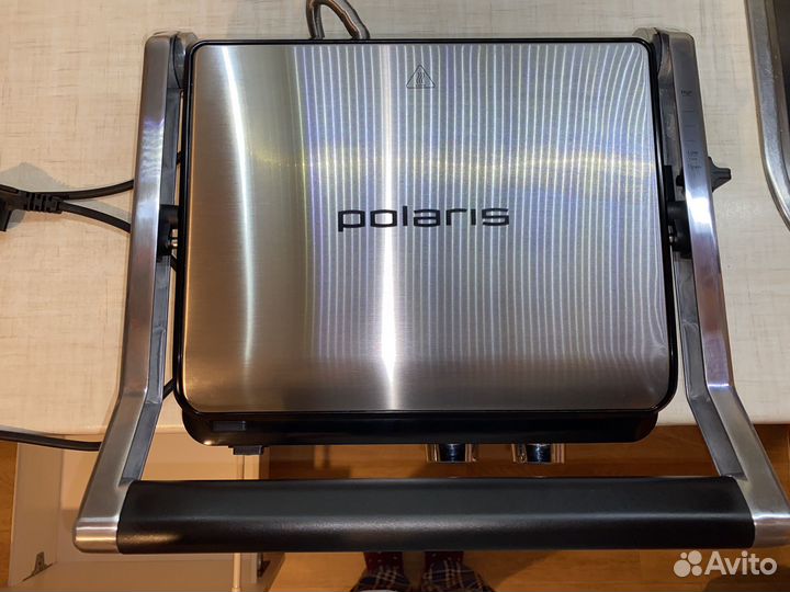 Гриль-пресс Polaris PGP 2402