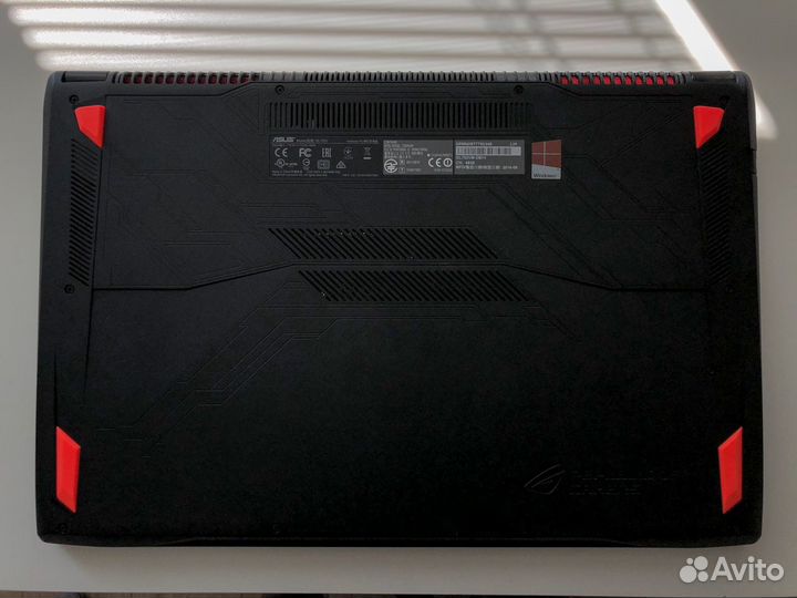 Asus ROG strix GL702VM (gtx1060 (6gb), i7)