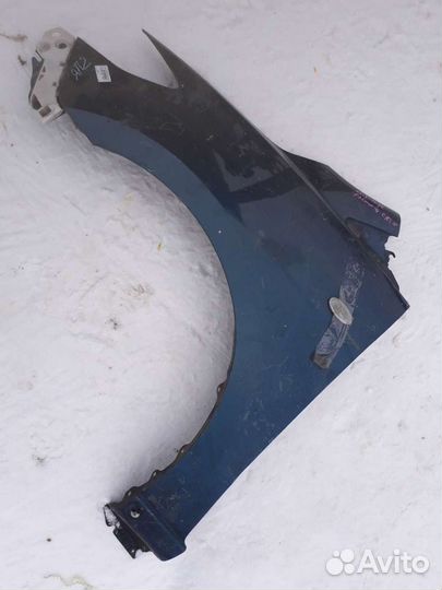 Крыло Мазда5