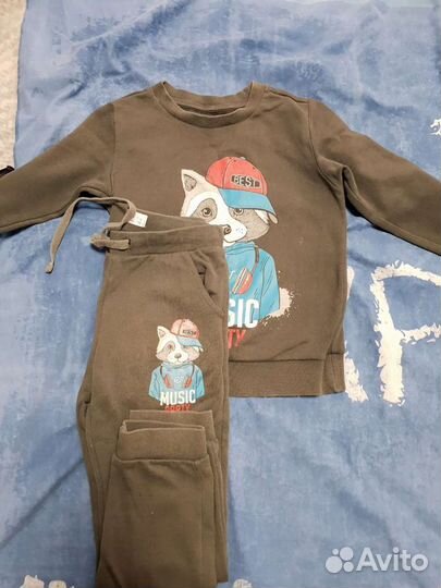 Спортивный костюм