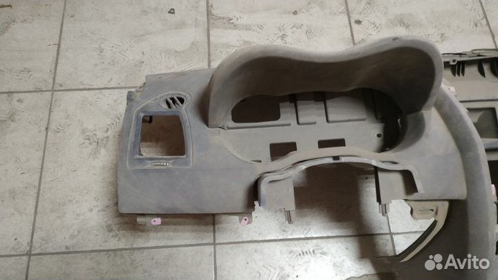 Торпедо Renault Megane 2 2003-2009