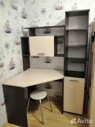 Стол компьютерный угловой с пеналом