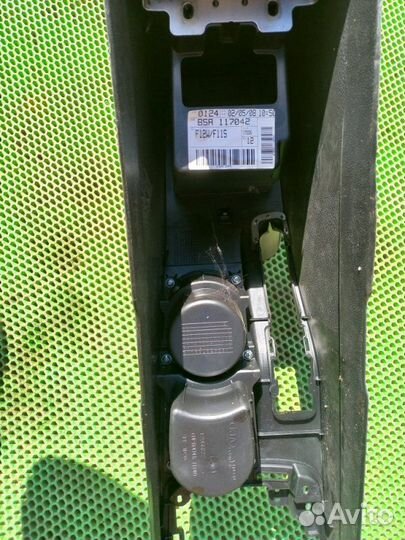 Подлокотник Kia Ceed ED G4FC 2008