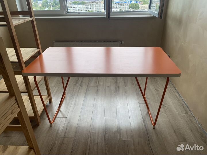 Компьютерный стол IKEA рюдебэкк