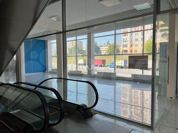 Сдам торговое помещение, 72.9 м²